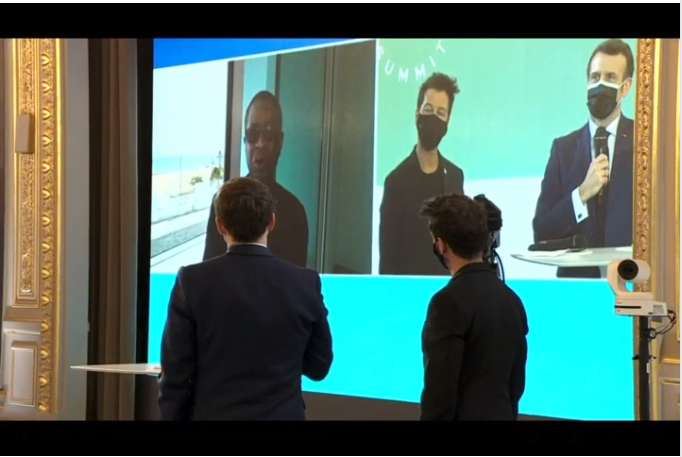 Face à Macron, Youssou Ndour plaide pour l’annulation de la dette africaine (Vidéo)