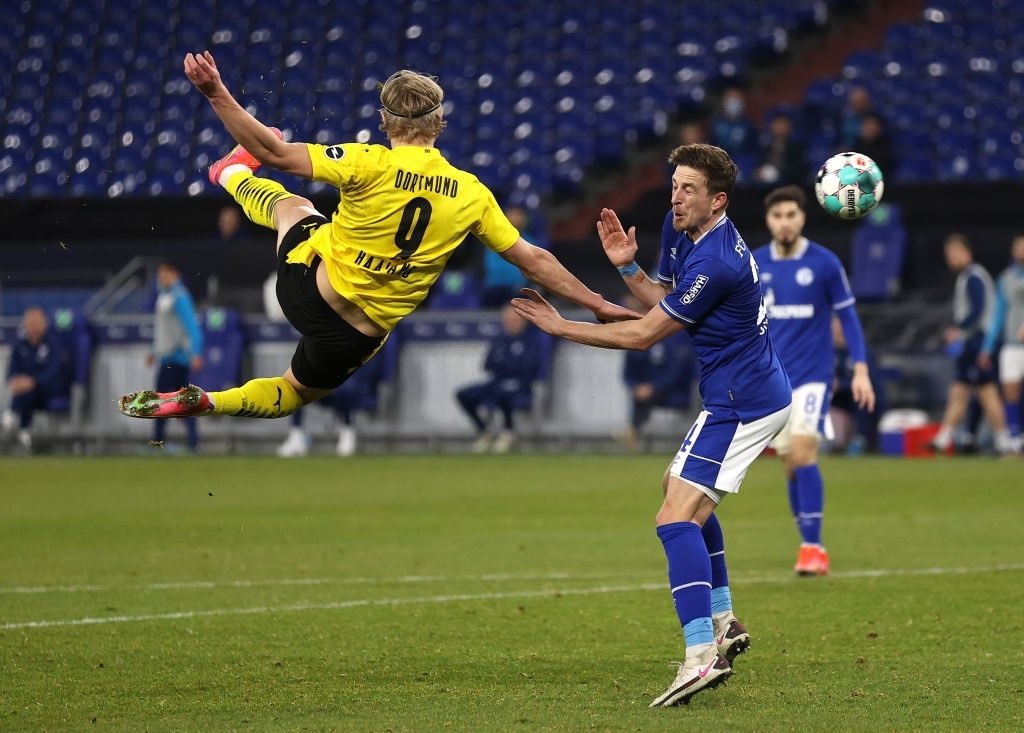 Dortmund La Magnifique Reprise D Erling Haaland Contre Schalke vid o 