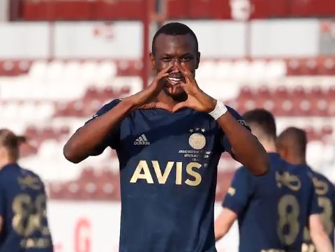 Turquie : Fenerbahce conforte sa place de leader, Mame Thiam buteur !