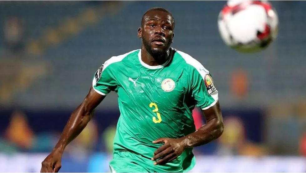 Lions du Sénégal : La blessure à la main de Koulibaly inquiète Naples