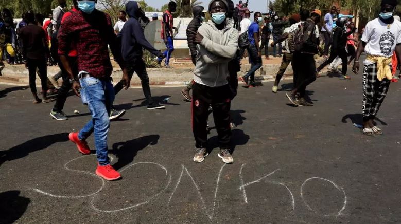Troubles au Sénégal : Macky Sall appelle au calme, Ousmane Sonko à la mobilisation