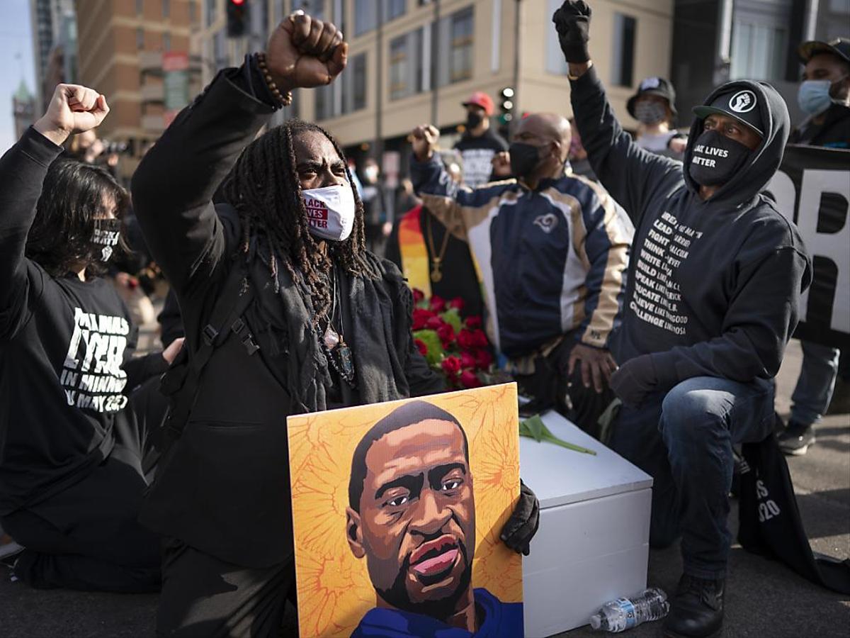 Mort de George Floyd : Le policier Derek Chauvin reconnu coupable de meurtre…
