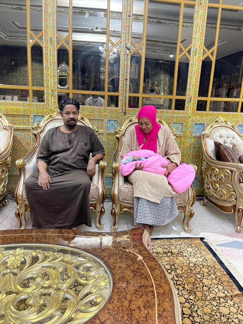 (10 photos) : Ahmed K. Niass baptise sa fille du nom de sa défunte épouse, Khady Sarr
