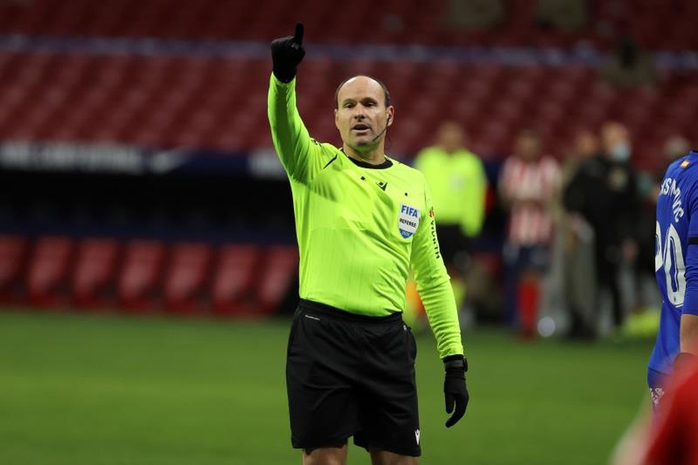 Officiel: L’arbitre du Clasico est connu