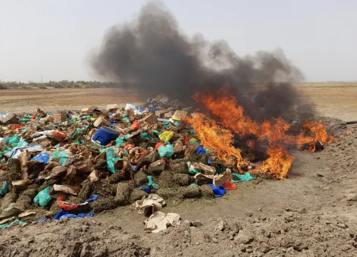 Thiès : 95 tonnes de produits impropres et de drogues incinérées …