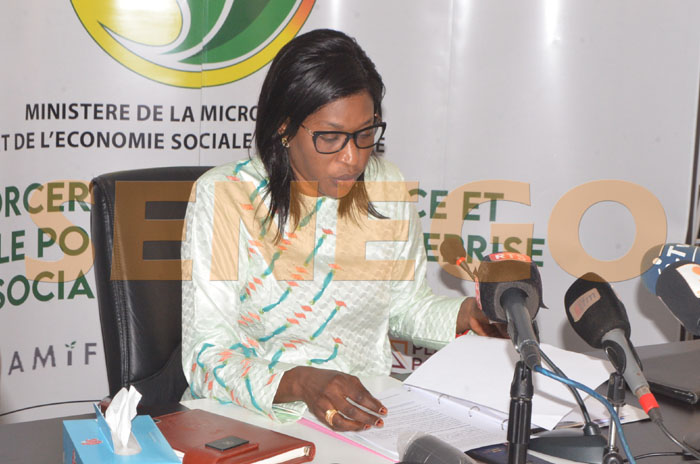 Ministère de la Microfinance : Le budget 2022 adopté et fixé à 12 396 400 789…
