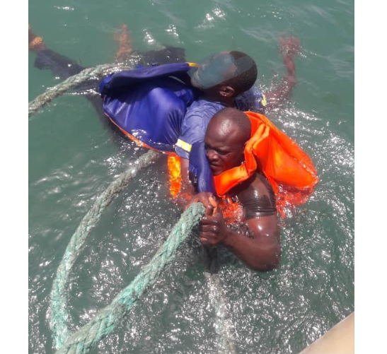 Mbao : Un homme de trente ans sauvé de la noyade par la marine
