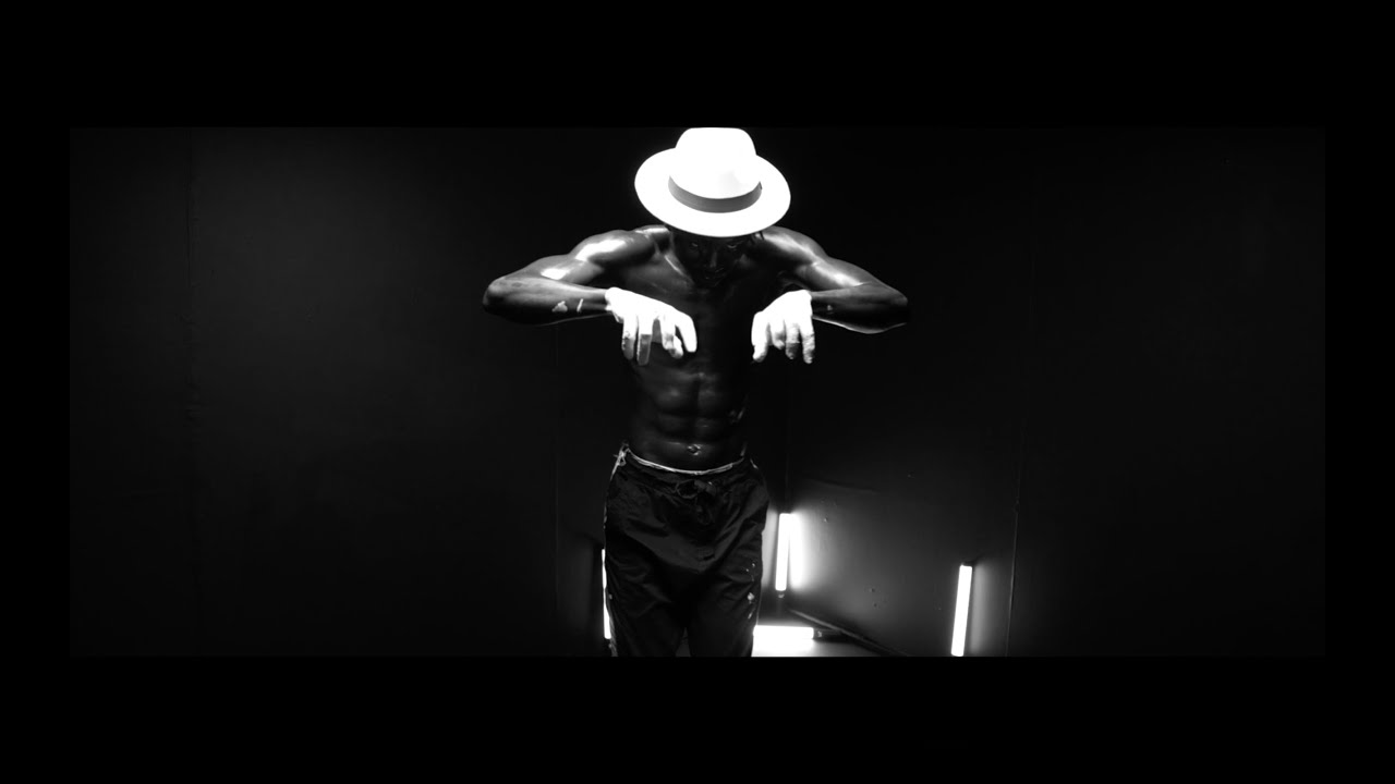 Nix fait peau neuve avec « Moonwalk » (Official Video)