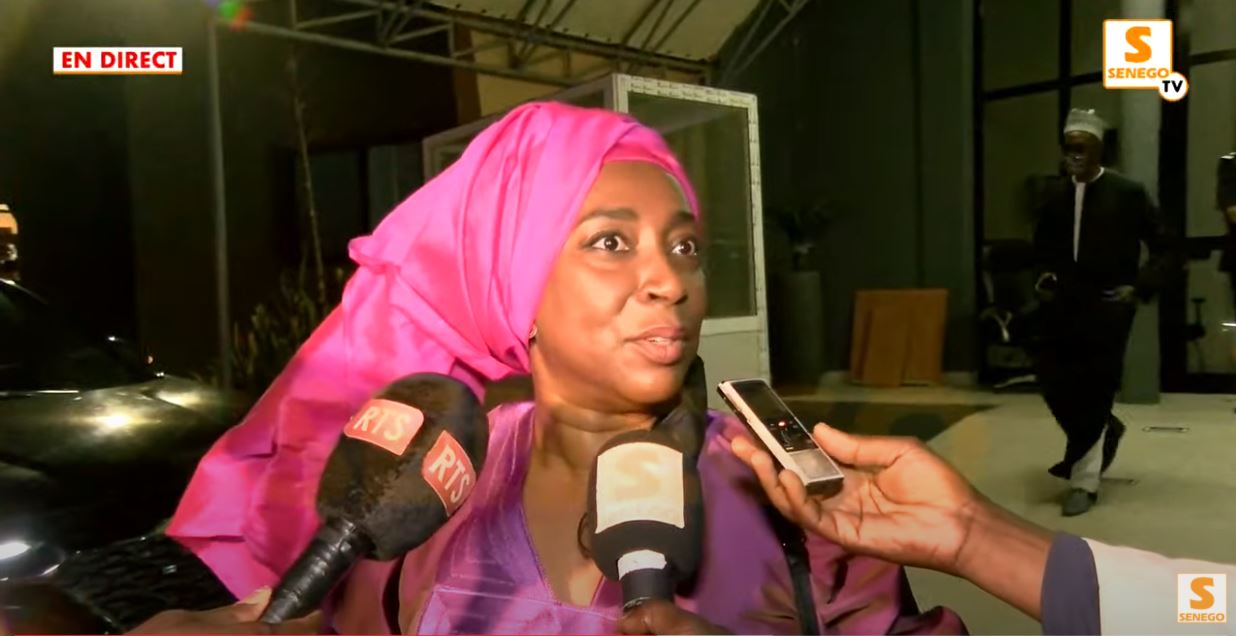 [Senego TV] Lamine Diack à Dakar – Mame Fatou, sa fille aînée: « C’est un jour de joie »