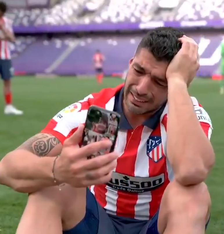 Les larmes de Luis Suarez après le titre de l’Atlético (Vidéo)
