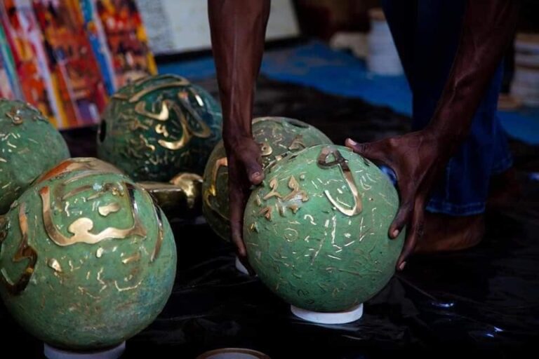 J'ai Perdu 10 Kilos Pendant Le Ramadan Art : Avec 700 kg de bronze, Babacar réalise un chapelet de 100 perles