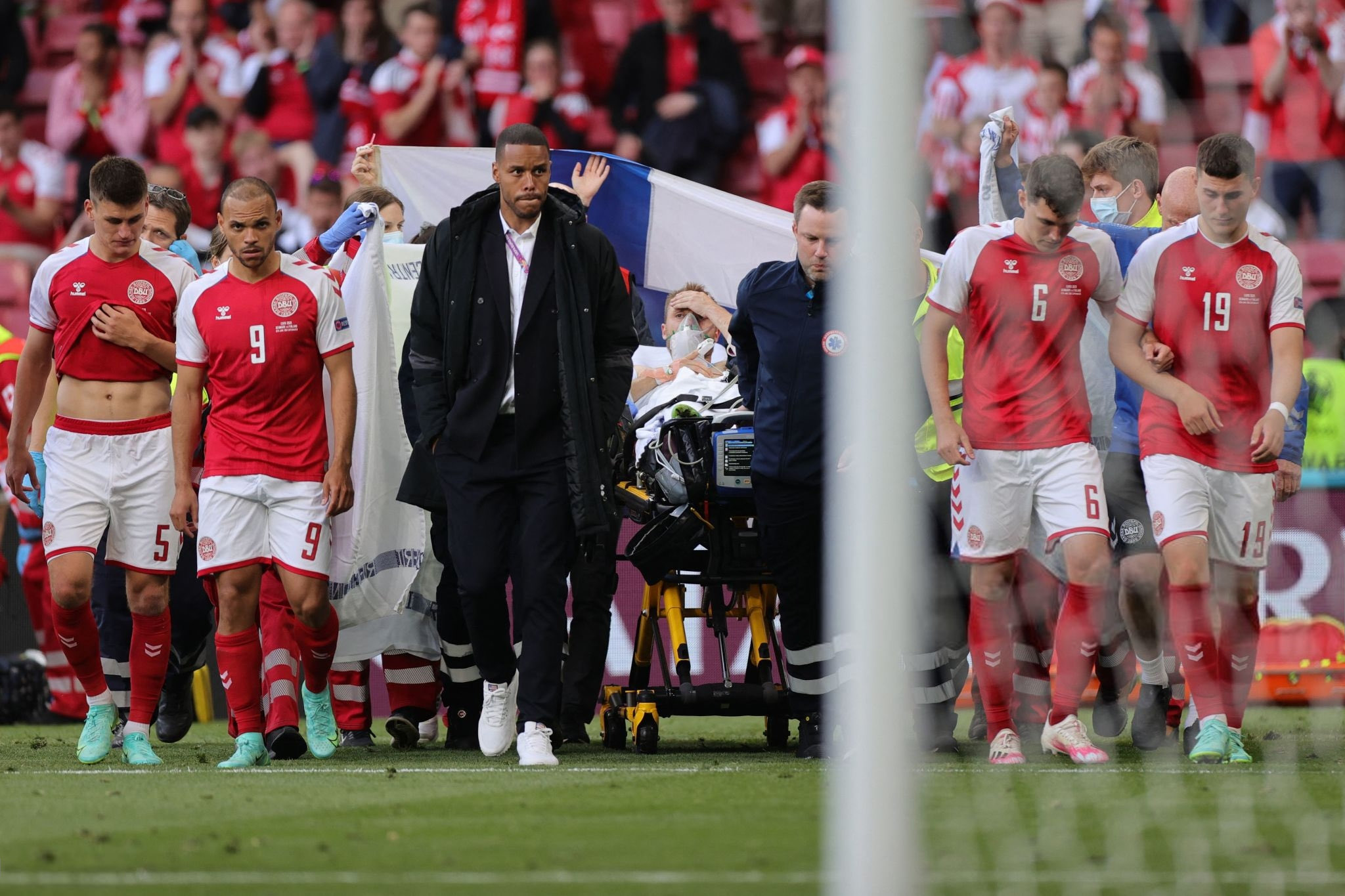 Danemark : Eriksen, le récit du médecin