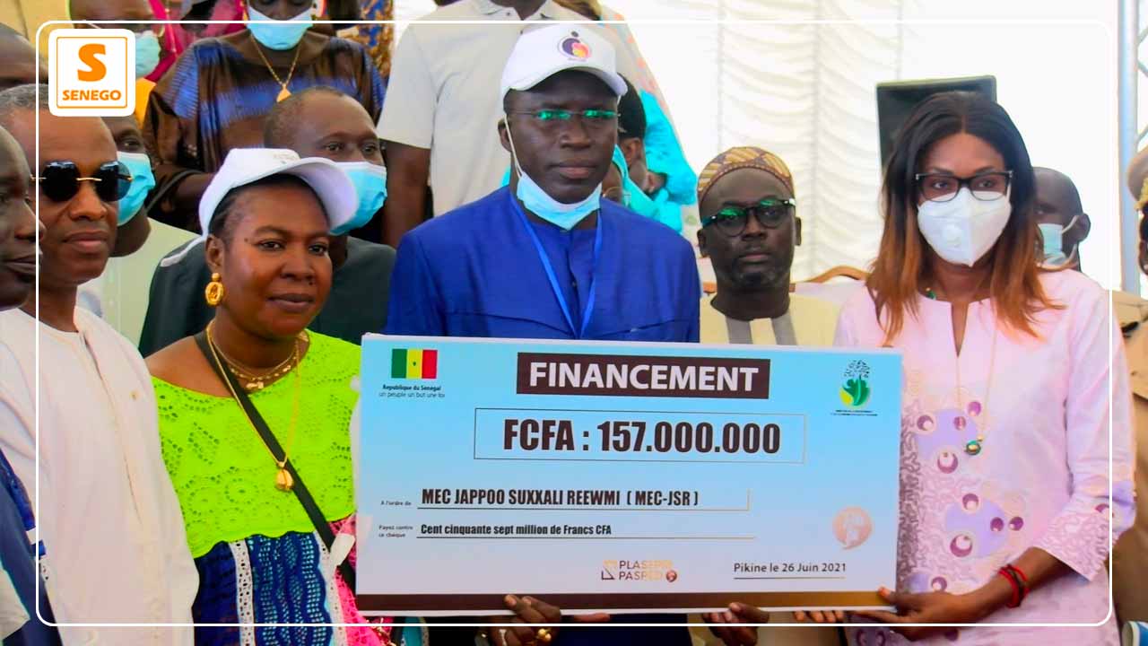 Djiddah Thiaroye Kao : Un financement de 157 millions FCfa remis à la MEC-JSR (Senego Tv)