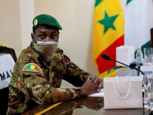 Le Mali suspendu de l’Union Africaine après le second coup d’Etat