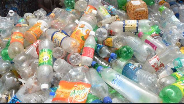 Les bouteilles en plastique peuvent être transformées en arôme de vanille