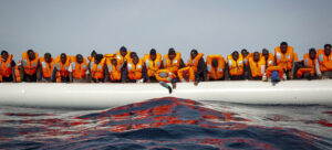 Tunisie : Au moins 20 migrants noyés dans un naufrage, 70 ont été secourus (OIM)