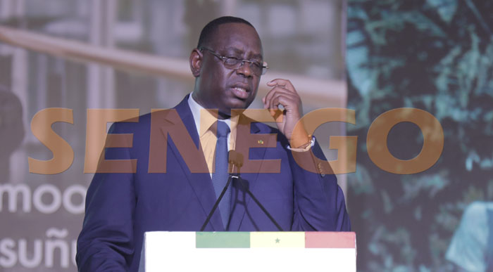 « Macky esquive le coup KO »