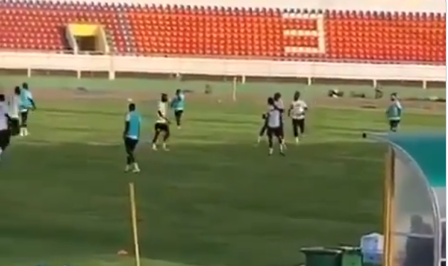 Pape Matar Sarr s’offre un bijou à l’entrainement des Lions (vidéo)
