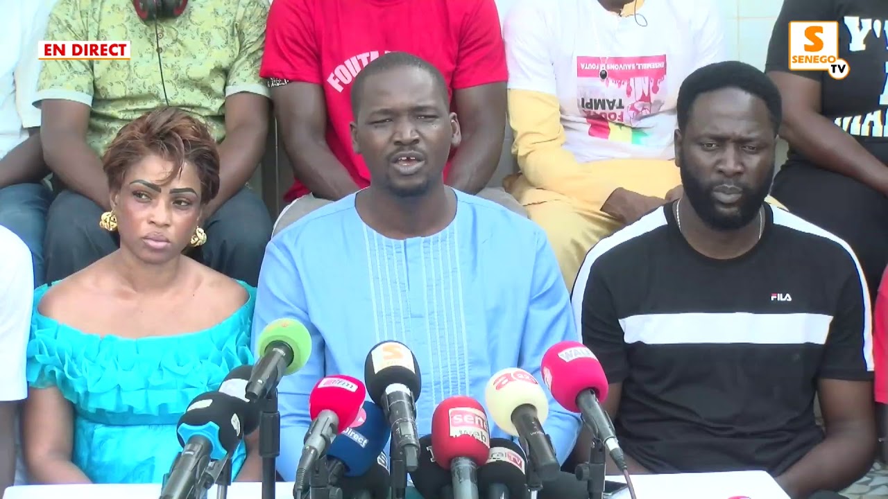Revivez,  Y&rsquo;en a marre et le collectif « Fouta Tampi » face à la presse (Senego Tv)