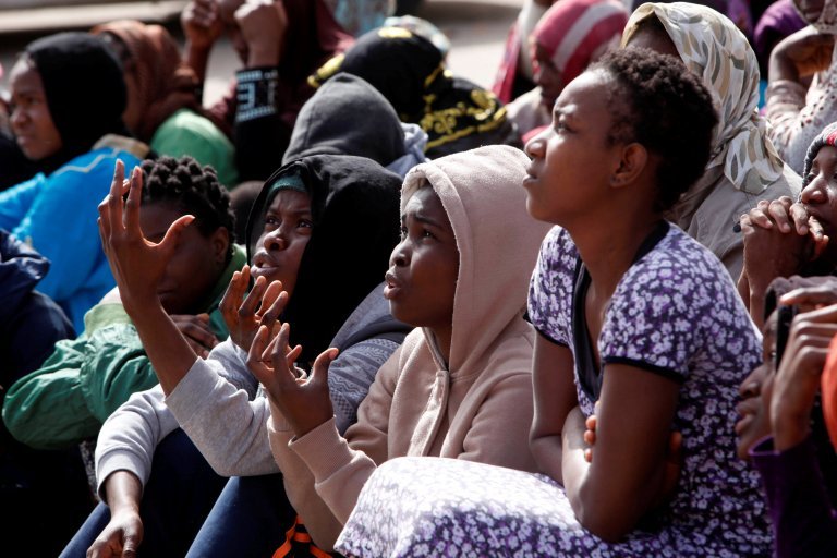 Lybie: Des femmes migrantes violées dans une prison de Tripoli, tentent de se suicider