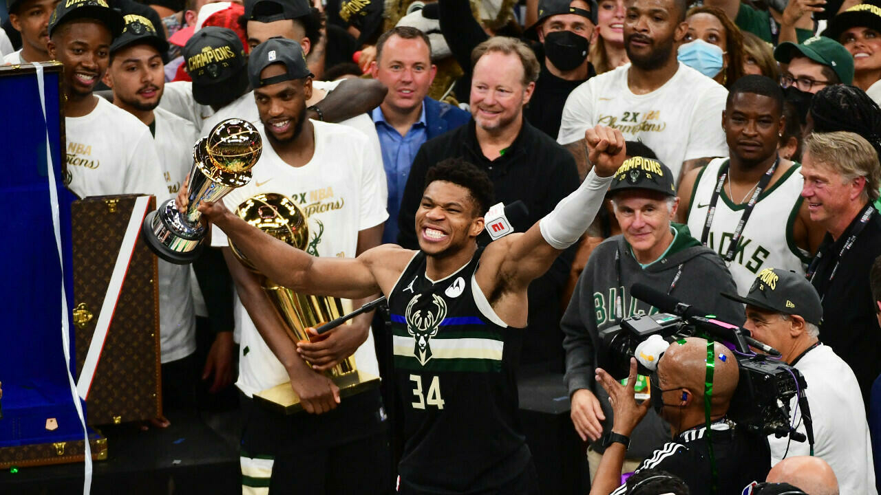 NBA: Les Milwaukee Bucks sacrés champions NBA face aux Phoenix Suns