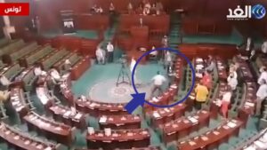 Abir Moussi, la députée tunisienne giflée (vidéo)