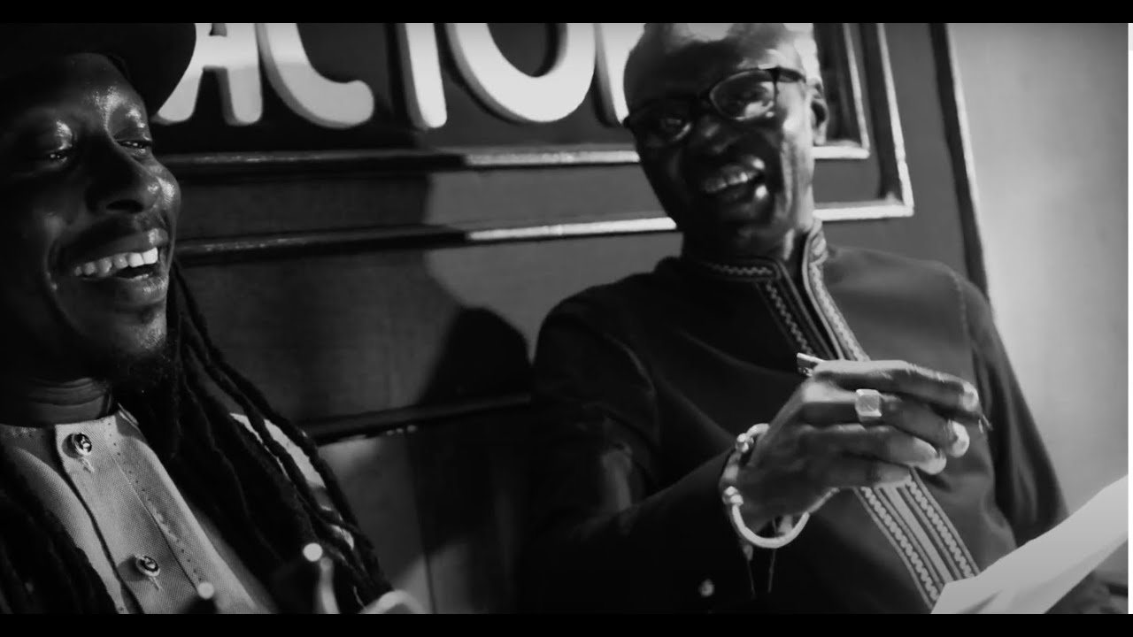 Omar Pène feat Faada Freddy – Lu tax (Studio Music Video)