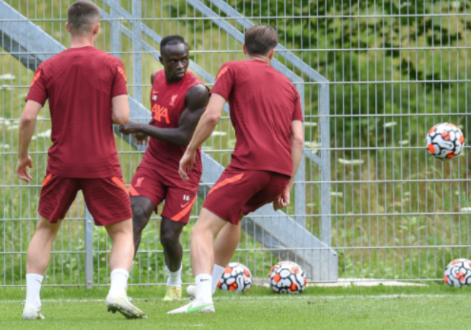 Liverpool: Sadio Mané reprend les entraînements (photos)