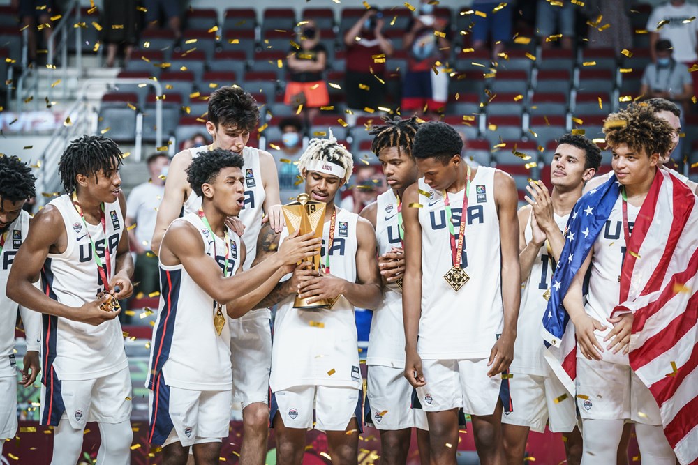 Basket: Les Etats-Unis s’offrent la France et leur 8e titre mondial U19