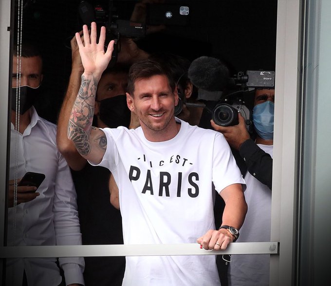 Messi au PSG : Ronaldinho « sent déjà l’odeur de la Ligue des champions… »
