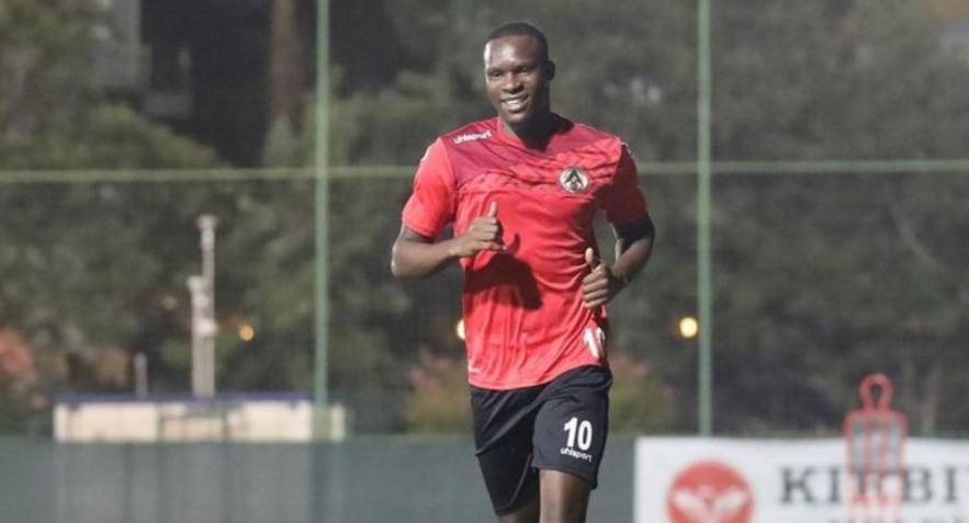 Alanyaspor : Babacar Khouma de retour à l’entraînement après son malaise cardiaque