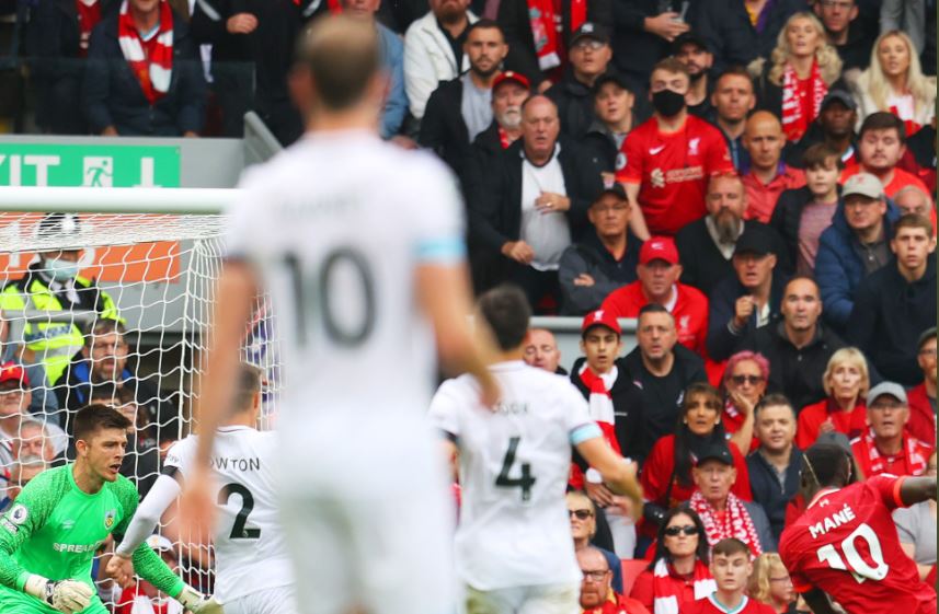 Premier League: Les Reds enchainent, Sadio Mané ouvre son compteur but de la saison (Vidéo) !