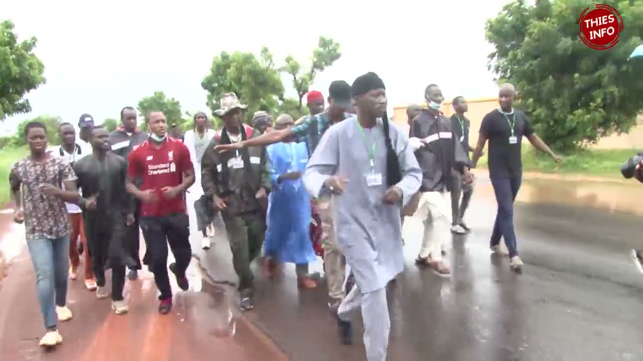 Thies-Touba à pied: Talla Sylla a pris départ ce dimanche (vidéo)