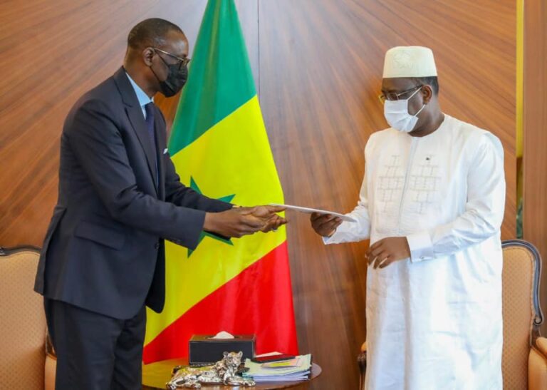En mission au Sénégal :  Le ministre des Affaires Etrangères du Mali reçu par Macky Sall