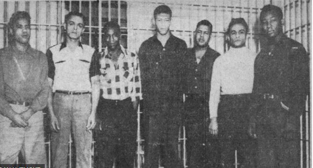 Les « Sept de Martinsville », le groupe de jeunes hommes noirs « graciés » 70 ans après leur exécution