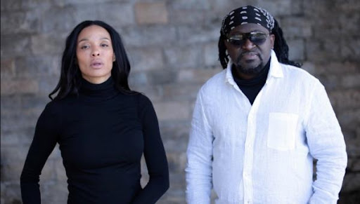 Raby & Basile Ntsika dévoilent « KAZALA » contre la pratique de l’excision (Vidéo Officielle)