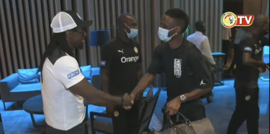Regroupement des Lions : L’arrivée de Bouna Sarr…vidéo