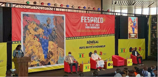 FESPACO: Kouthia, meilleur humoriste d’Afrique, Awadi, Oumou Sy et Germaine Acogny décorés