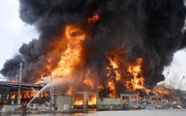 Incendie au marché Sante Yalla : Des millions s’évaporent, 15 cantines en cendres !
