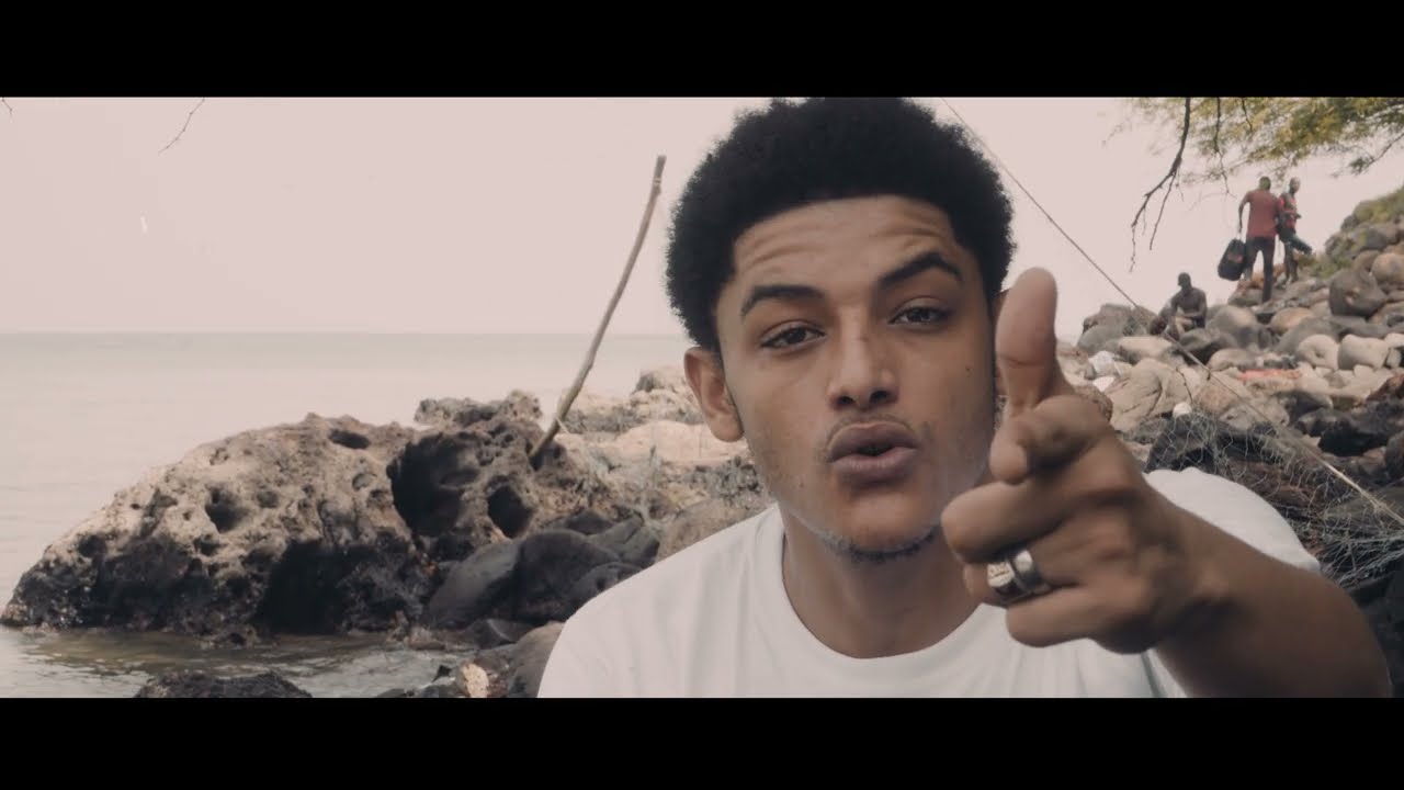 Akbess sensibilise dans son nouveau clip « Aar sunu ndoox » (Vidéo)