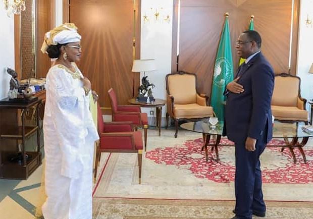 Aida Mbodj : »C’est Macky Sall qui m’a présenté mon mari, Pape Mbodj »(vidéo)
