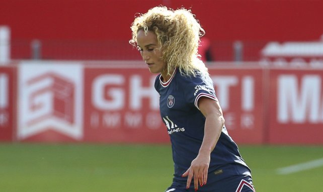 PSG : Kheira Hamraoui violemment agressée, une coéquipière placée en garde à vue