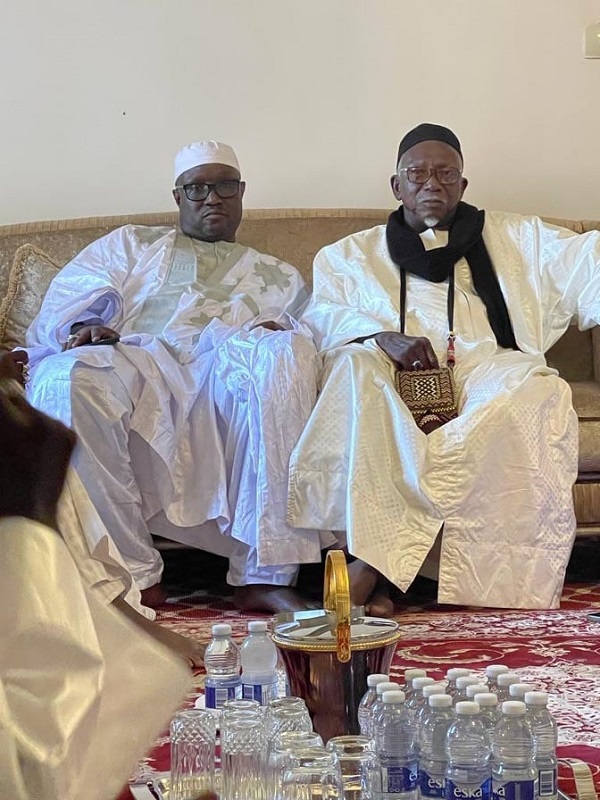 Makhtar Cissé reçoit le khalif de Gouye mbind, Serigne Moustapha Mbacke ibn Serigne Sidi Moctar…