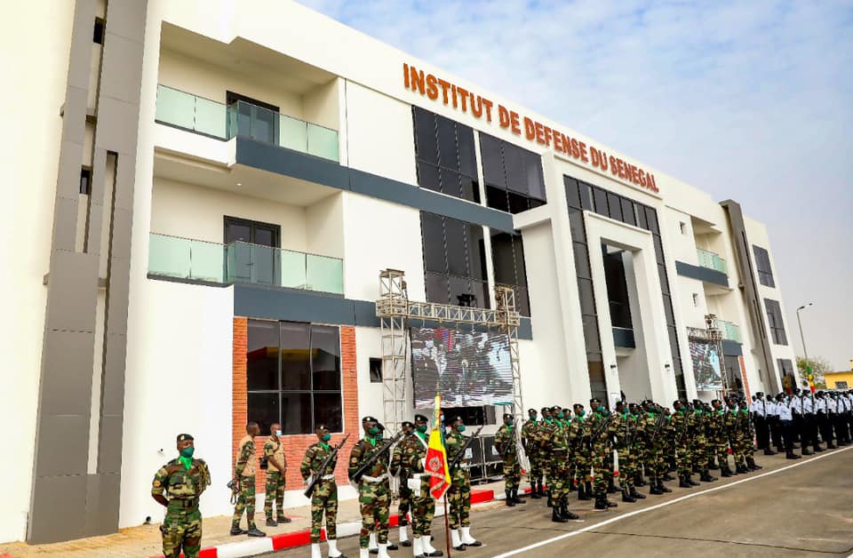 Macky Sall a inauguré ce jeudi l’Institut de défense du Sénégal!