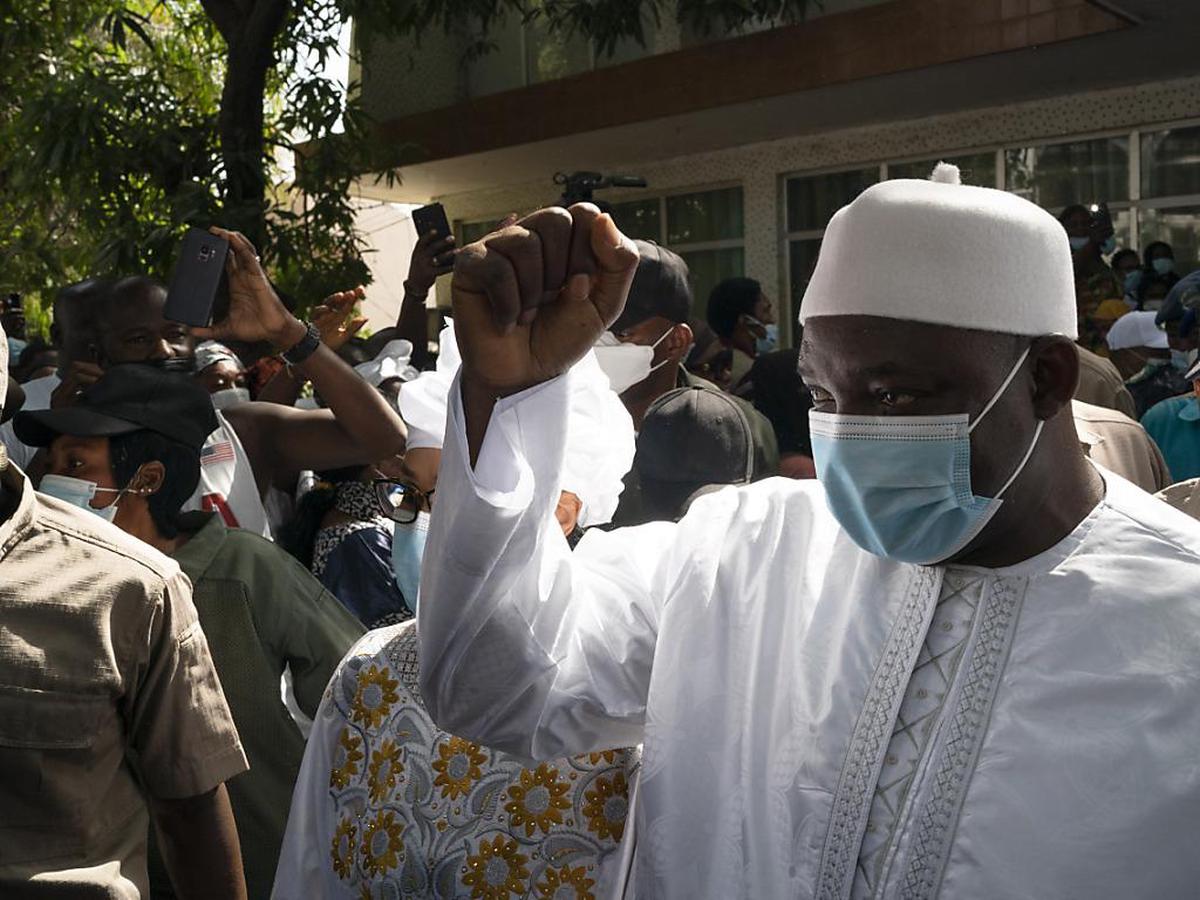 Présidentielle Gambie : Le président sortant Adama Barrow officiellement réélu