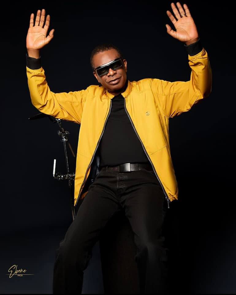 Découvrez Youssou Ndour en mode shooting (Photos)