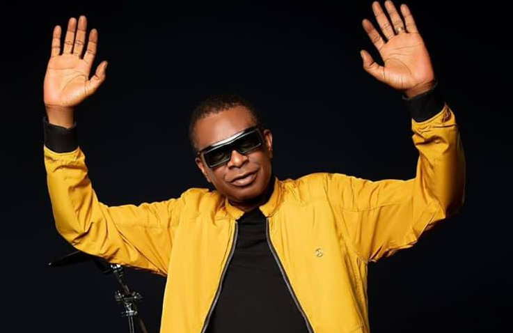 Youssou Ndour le « Goat » du mbalax se dévoile dans un shooting et électrise la toile (photos)