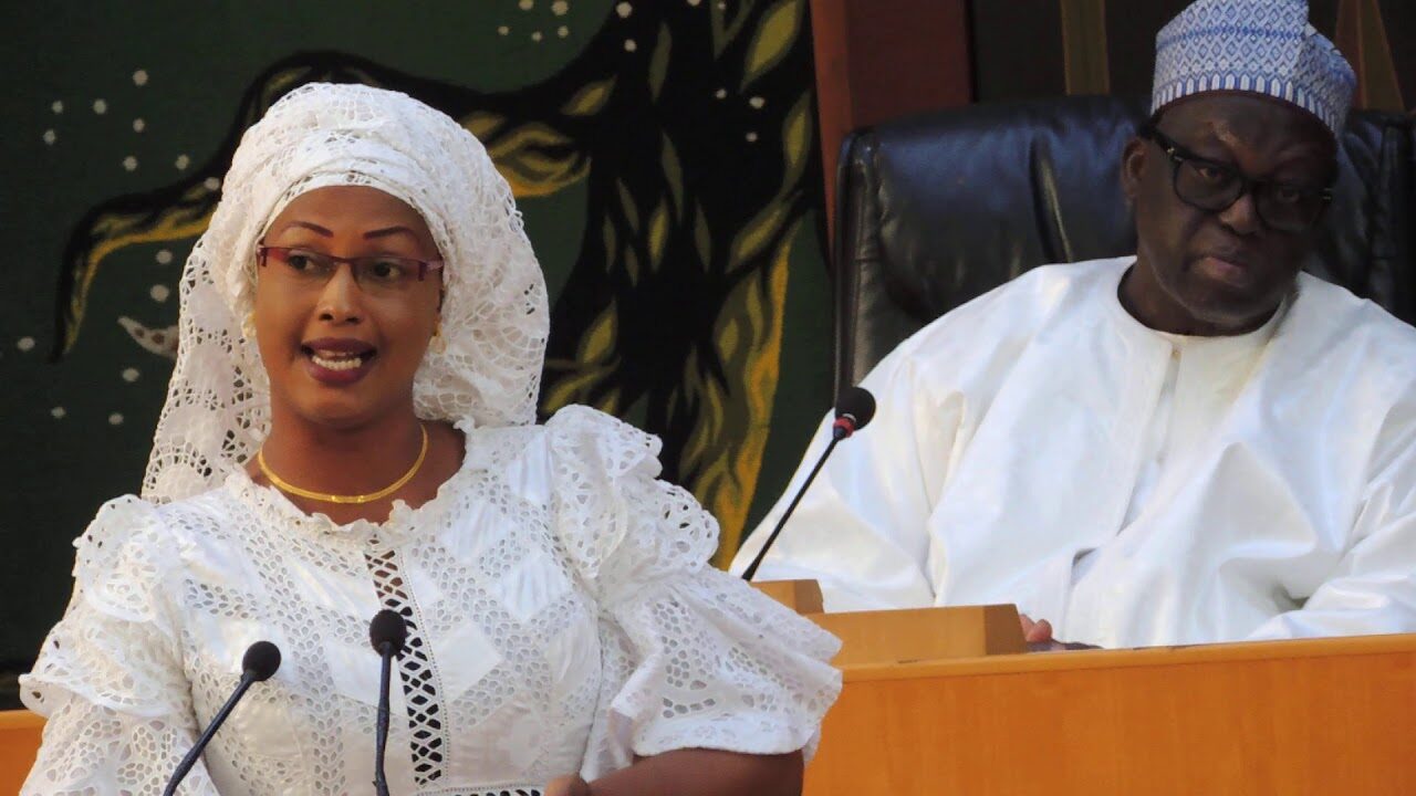 Assemblée nationale : Aminata Diao détruit son homologue Cheikh Abdou Mbacké Barra Doly