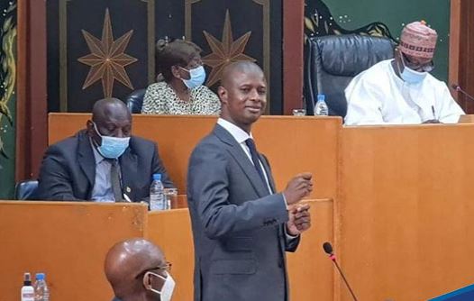 Budget 2022 : Abdou Ndiaye félicite Antoine Félix Diome de la « pertinence de son discours »