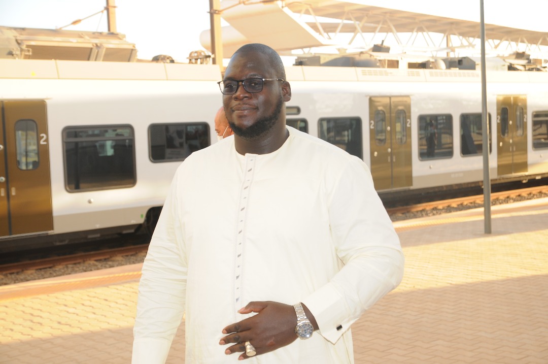 « SEM le Président Macky Sall, pourquoi vous êtes le meilleur ? » (Par Dr DIEYE)